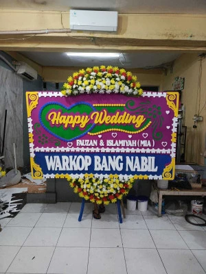 Papan Bunga di Sukanegara Pontang